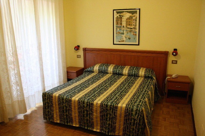 Hotel Bertusi Porretta Terme Kültér fotó