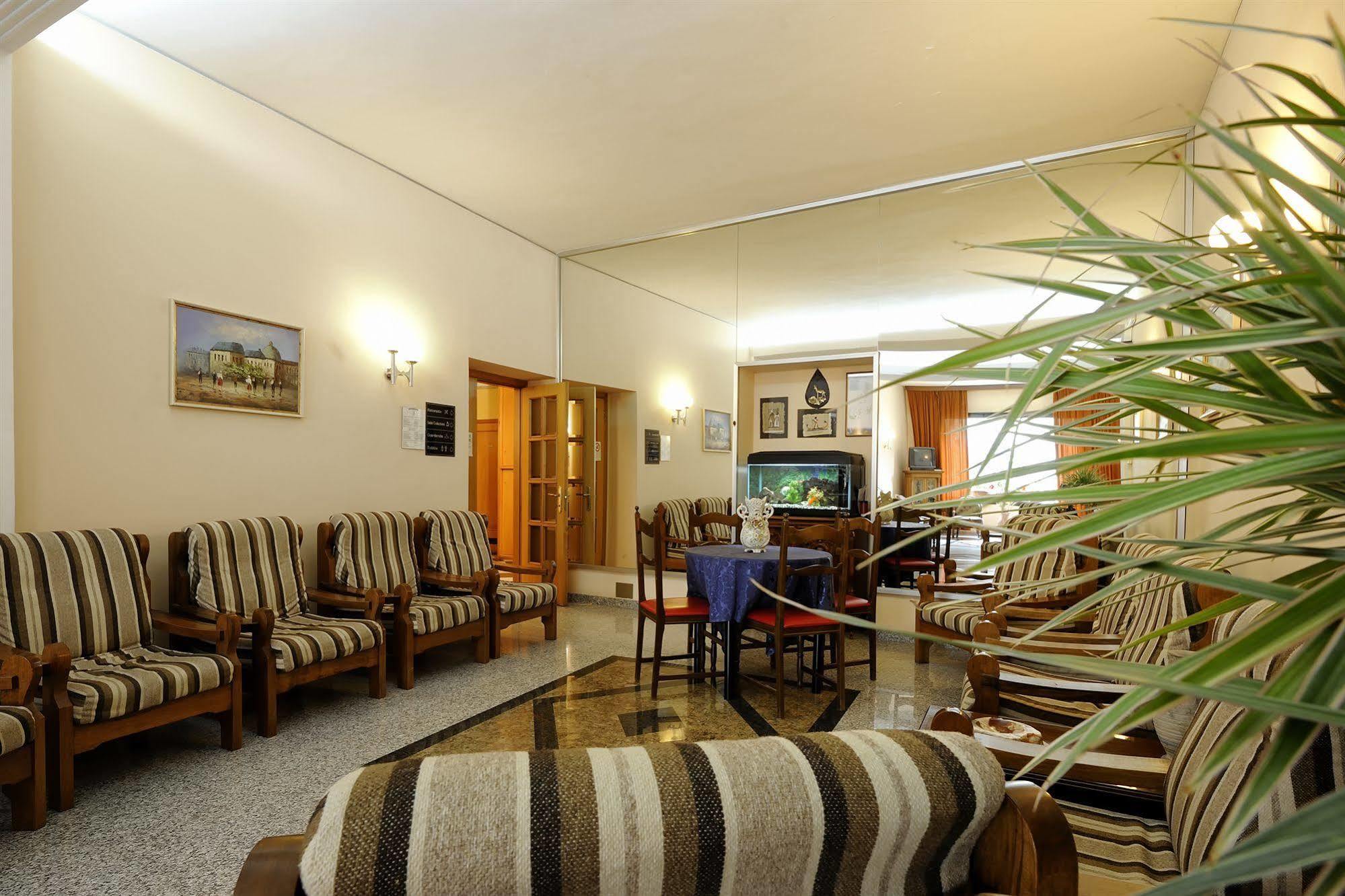 Hotel Bertusi Porretta Terme Kültér fotó