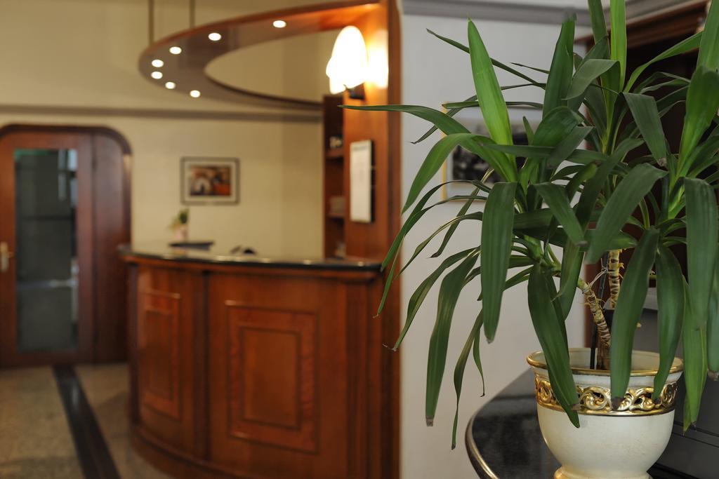 Hotel Bertusi Porretta Terme Kültér fotó