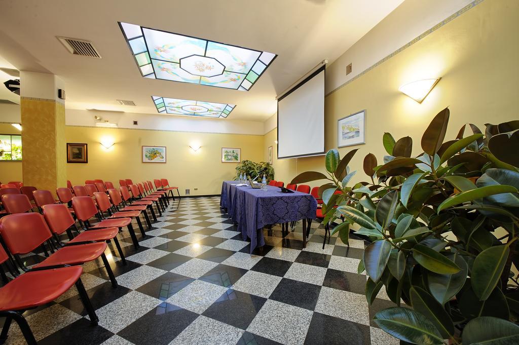 Hotel Bertusi Porretta Terme Kültér fotó